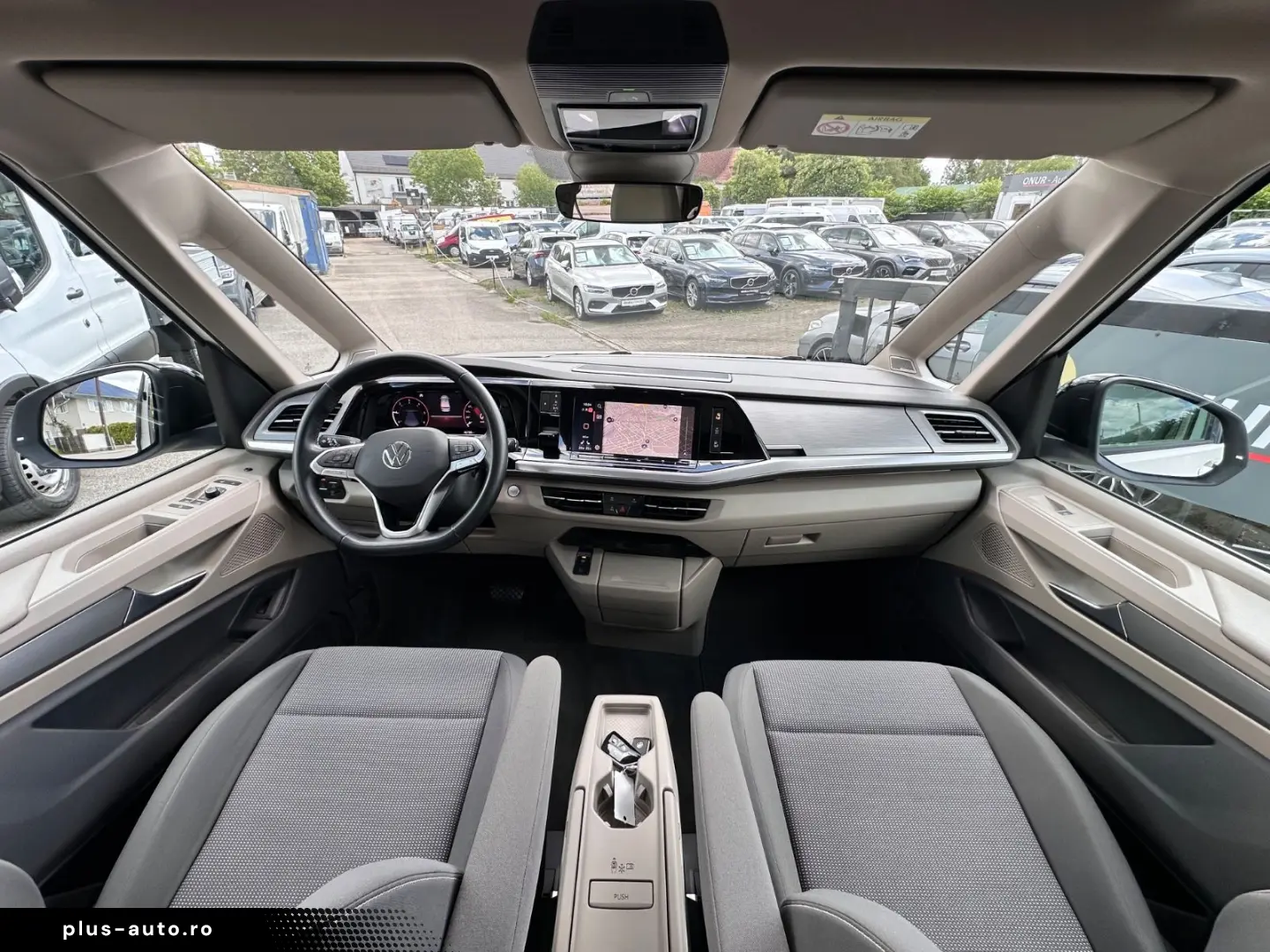 VW T7 Multivan Edition LÜ Navi HuD Pano AHK ACC H&K