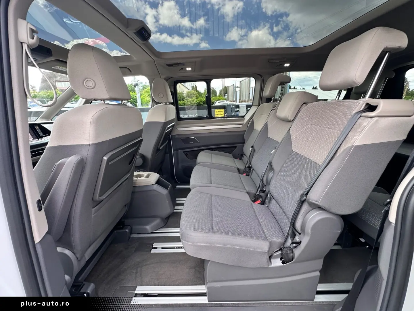 VW T7 Multivan Edition LÜ Navi HuD Pano AHK ACC H&K