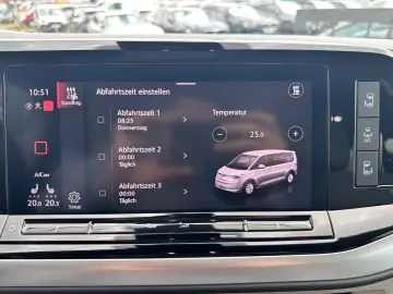 VW T7 Multivan Edition LÜ Navi HuD Pano AHK ACC H&K