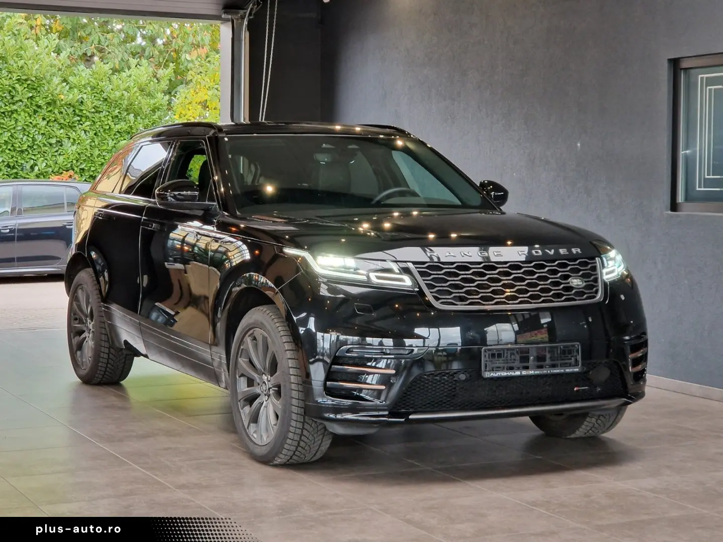 LAND ROVER Range Rover Velar R-Dynamic SE 4x4 2 0 Matrix