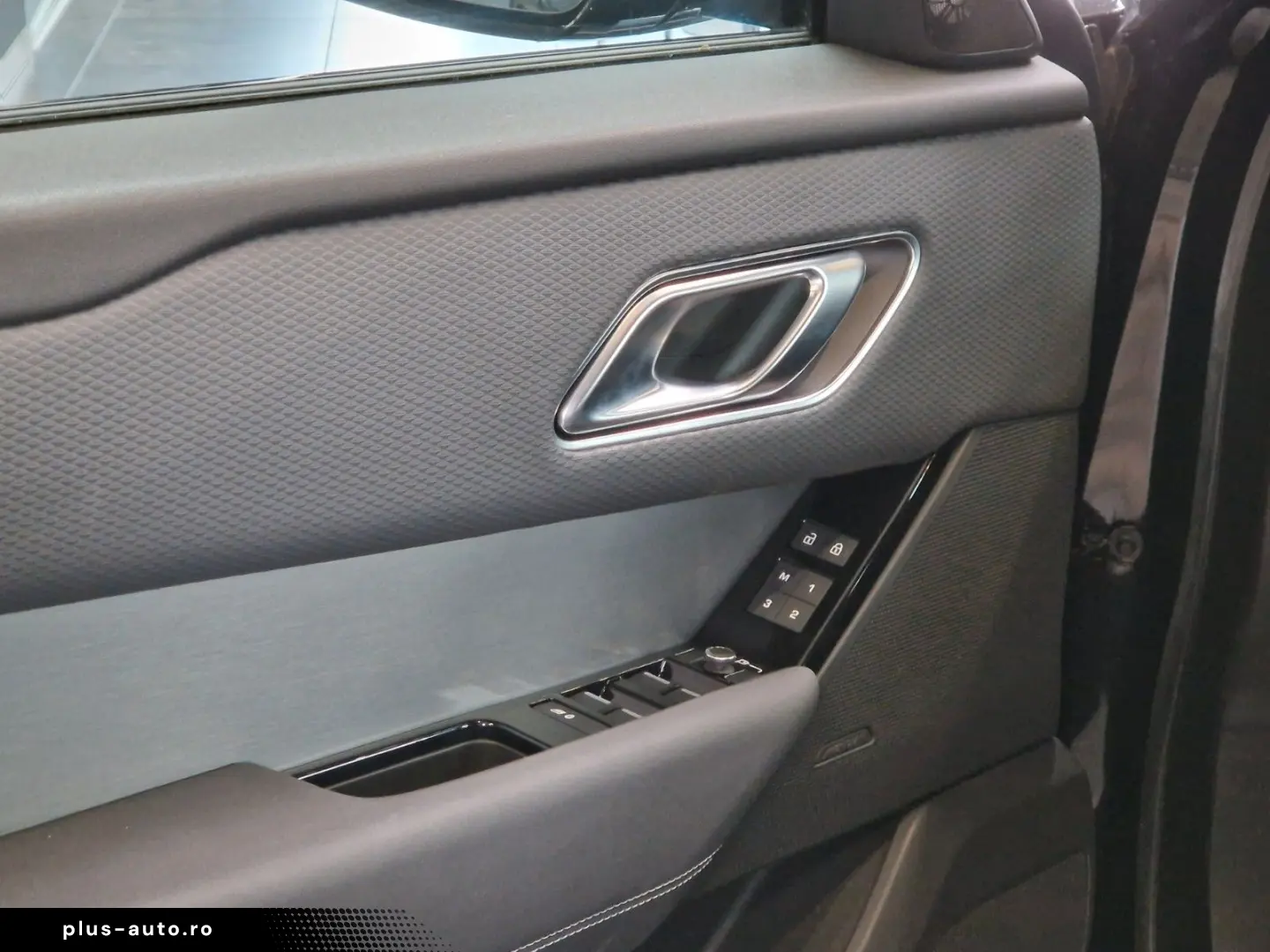 LAND ROVER Range Rover Velar R-Dynamic SE 4x4 2 0 Matrix