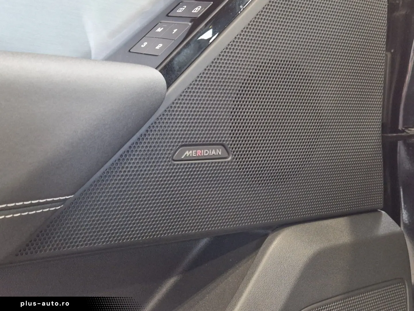 LAND ROVER Range Rover Velar R-Dynamic SE 4x4 2 0 Matrix