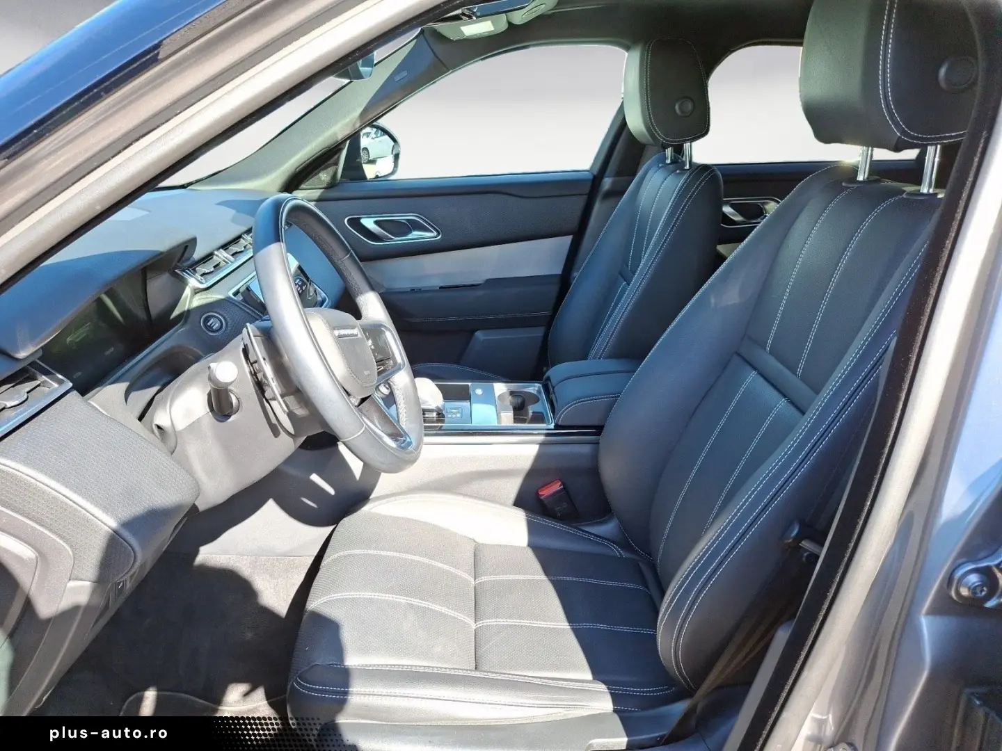 LAND ROVER Range Rover Velar 2.0 D200 SE AWD Winter-Paket A