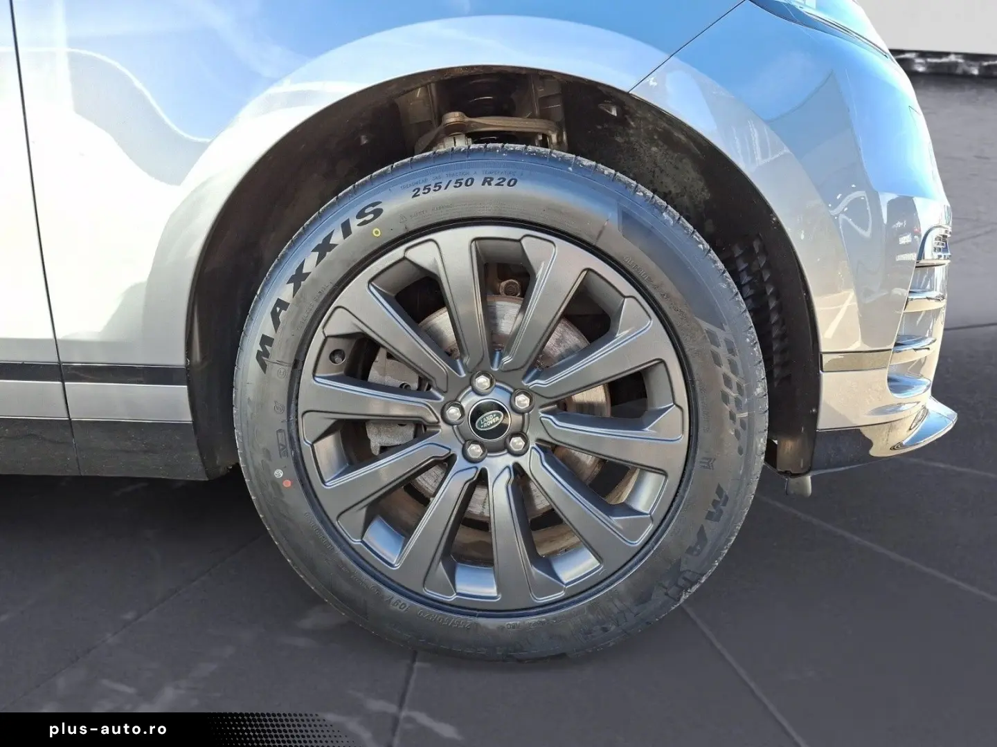 LAND ROVER Range Rover Velar 2.0 D200 SE AWD Winter-Paket A