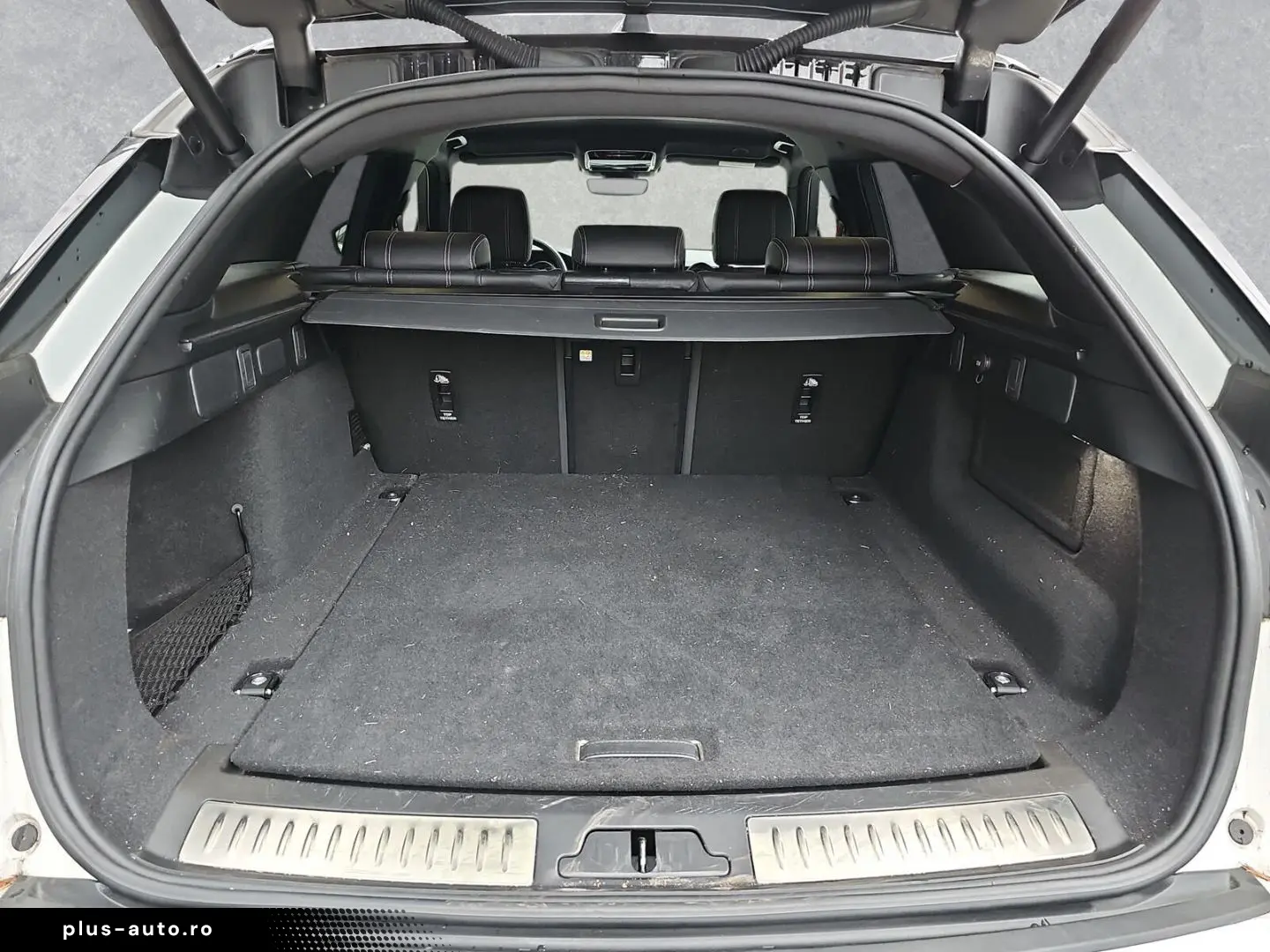 LAND ROVER Range Rover Velar D300 AWD R-Dynamic SE
