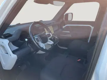 LAND ROVER Defender 110 D250 18'' All Terr…