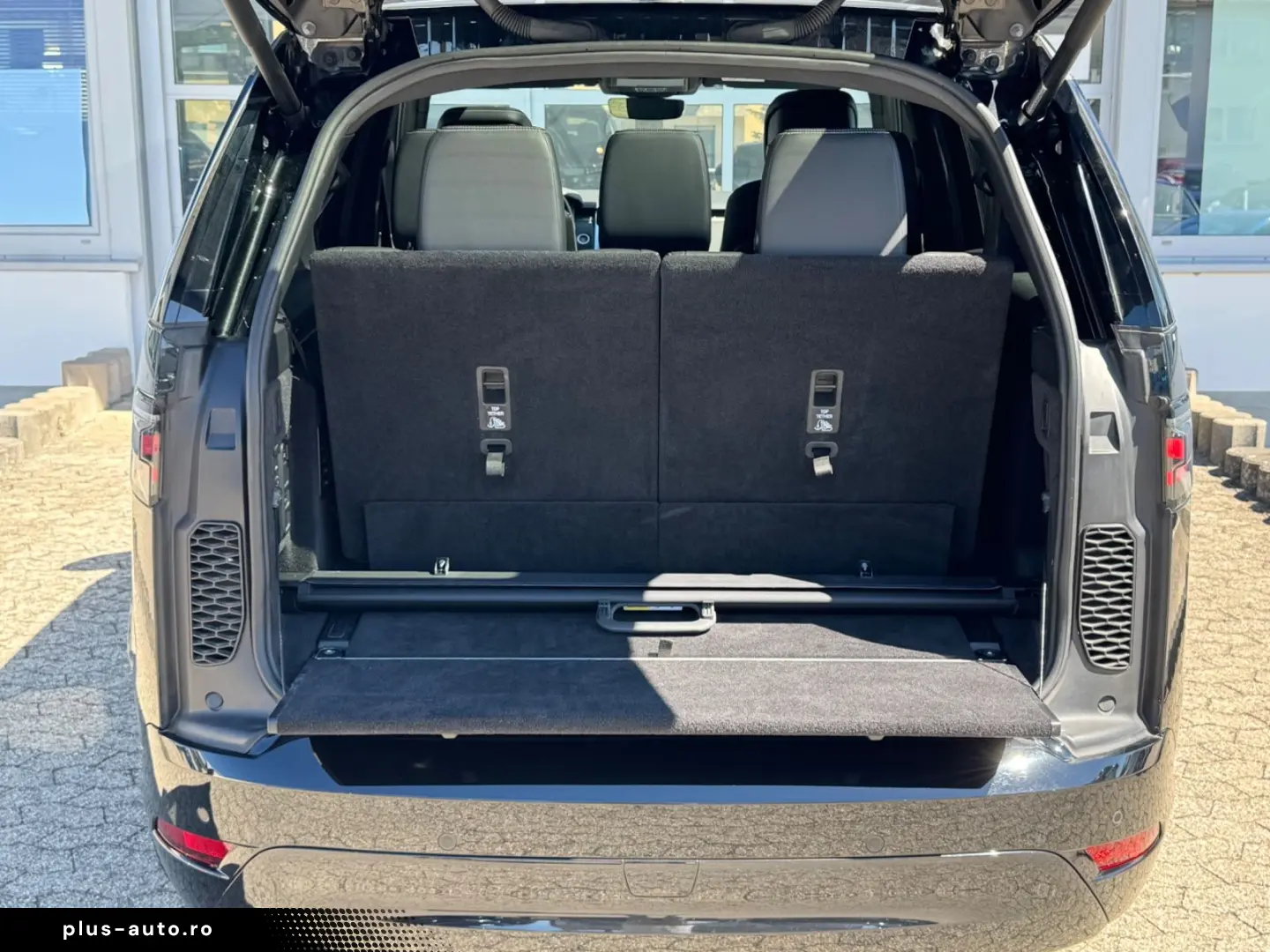 LAND ROVER Discovery  R-Dynamic AWD 7-SITZER 360&apo&hellip;