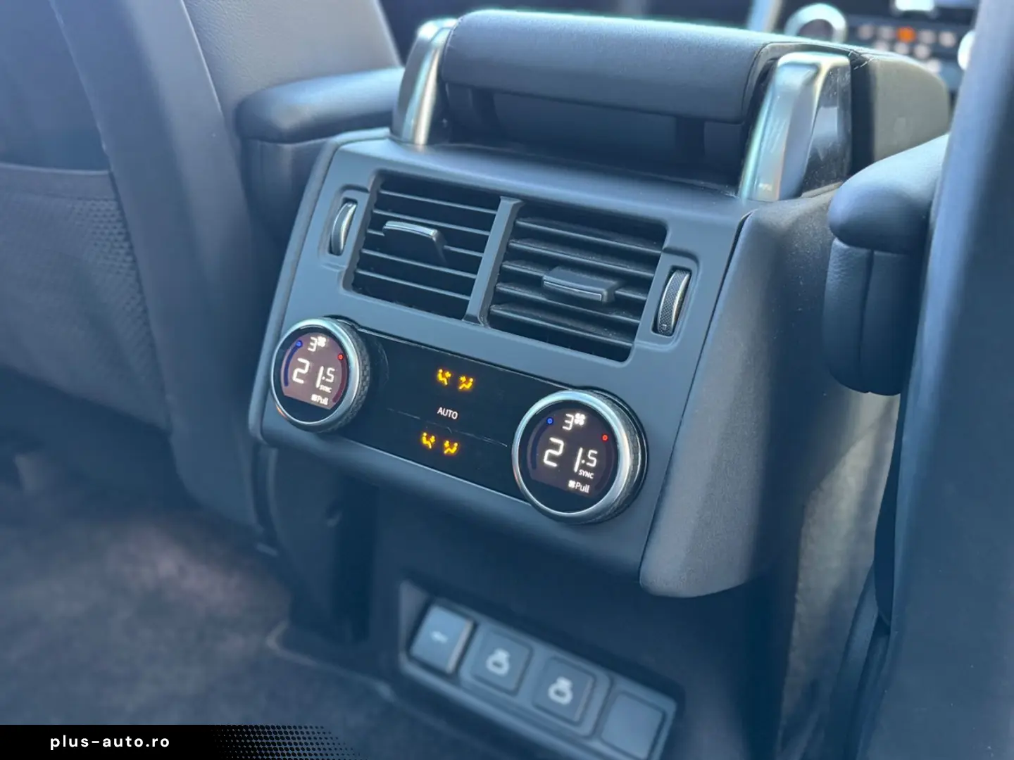 LAND ROVER Discovery  R-Dynamic AWD 7-SITZER 360&apo&hellip;