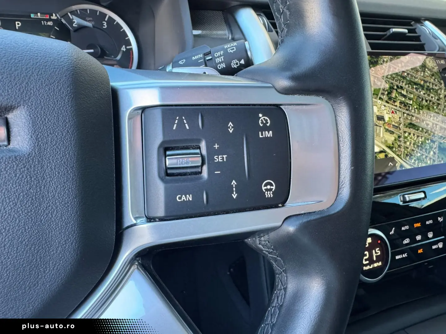 LAND ROVER Discovery  R-Dynamic AWD 7-SITZER 360&apo&hellip;