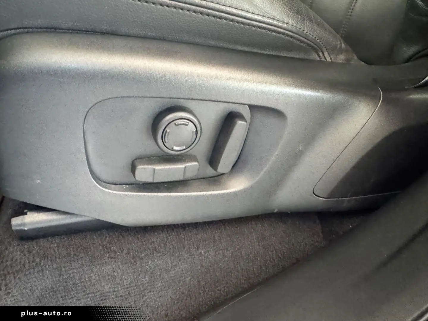 LAND ROVER Range Rover Sport PANO MERIDIAN R-Cam LEDER AHK