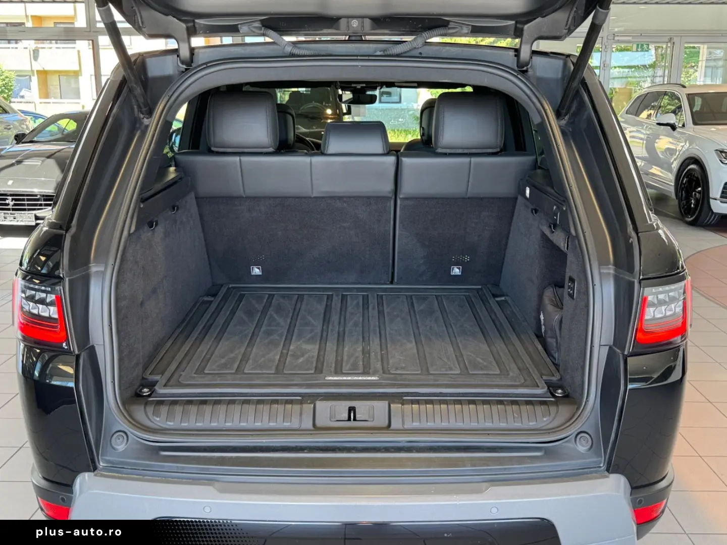 LAND ROVER Range Rover Sport PANO MERIDIAN R-Cam LEDER AHK