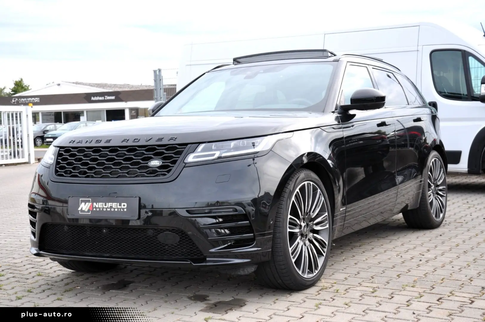 LAND ROVER Range Rover Velar R-Dynamic SE   Design-Paket