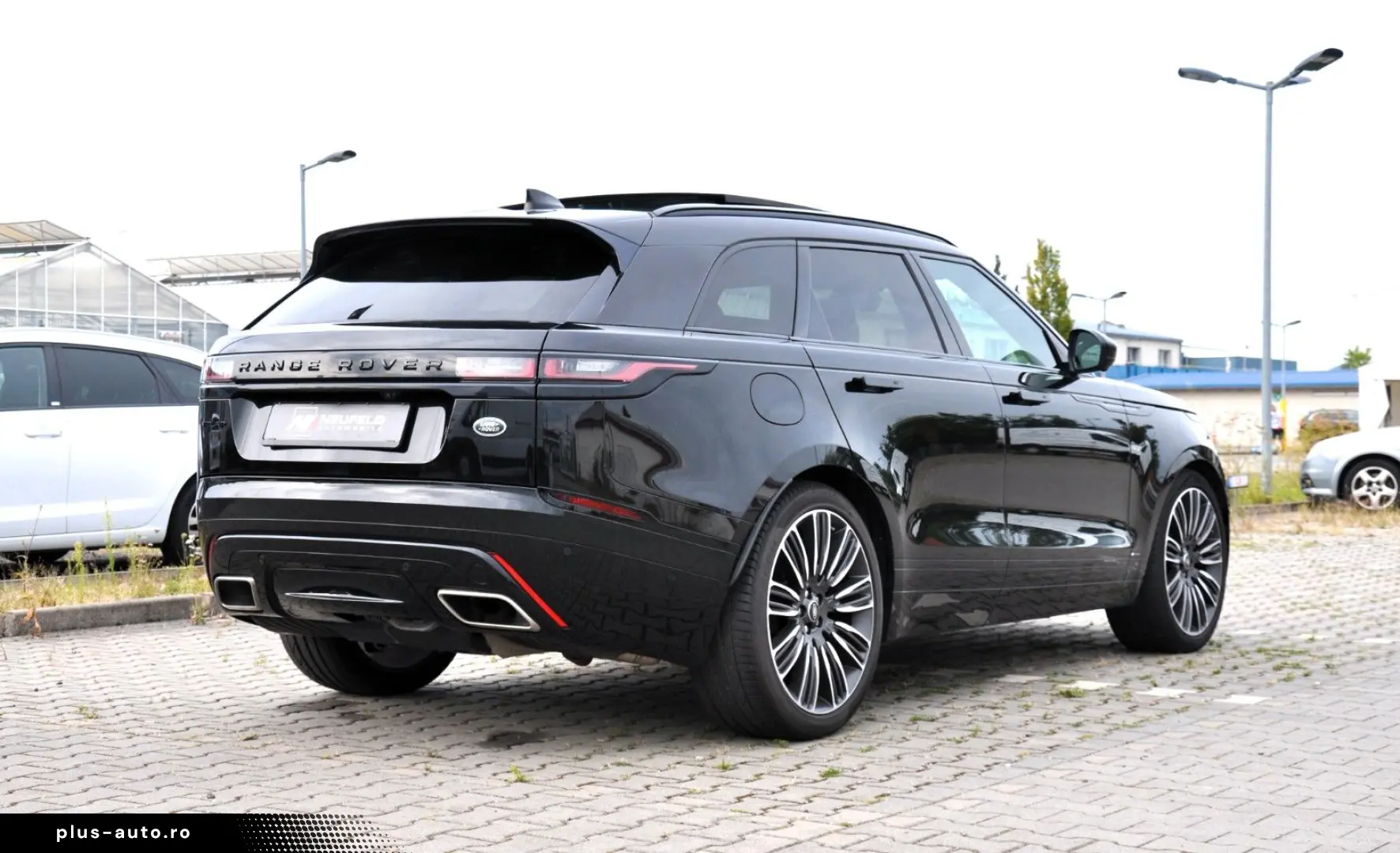 LAND ROVER Range Rover Velar R-Dynamic SE   Design-Paket