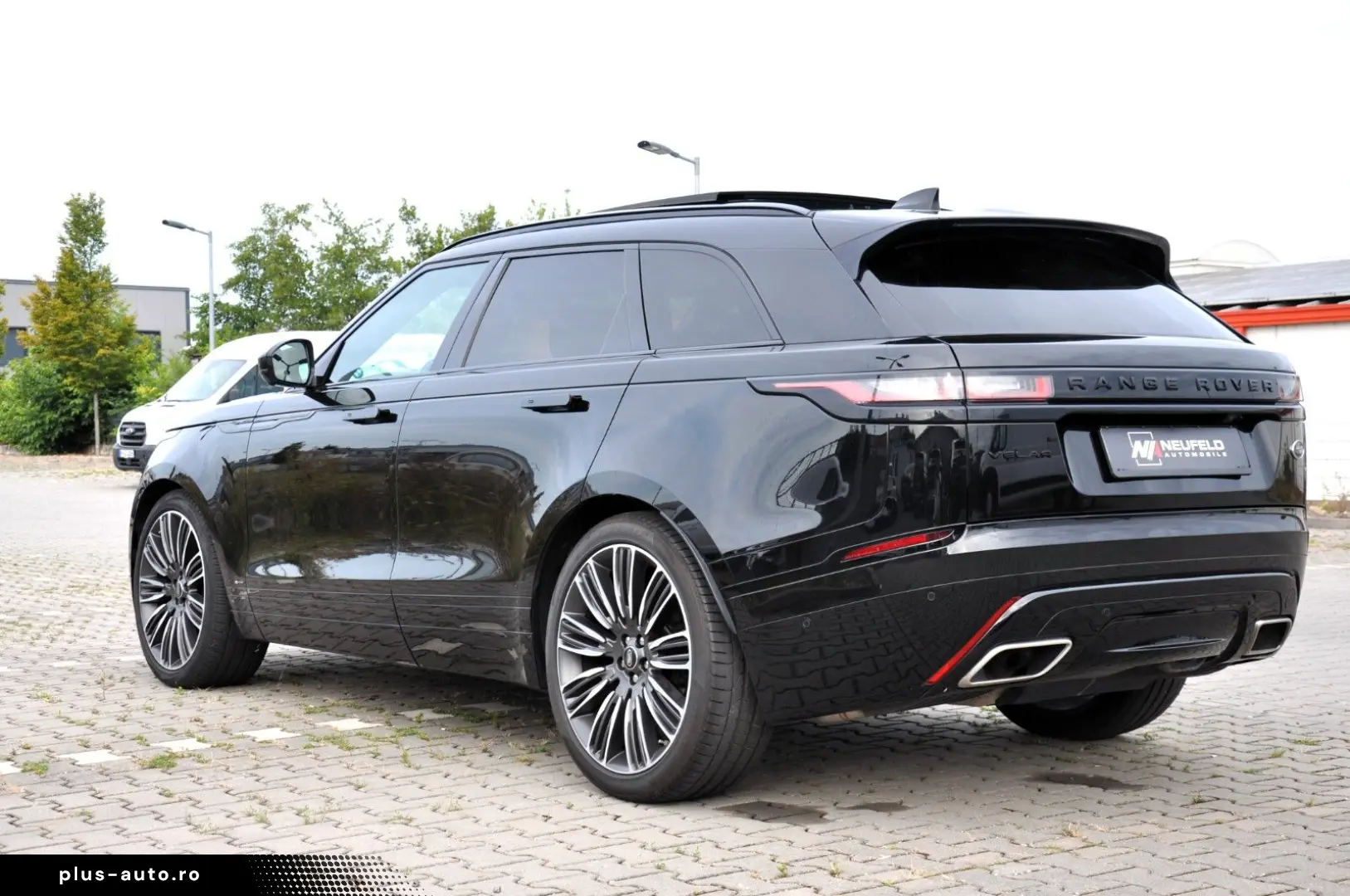 LAND ROVER Range Rover Velar R-Dynamic SE   Design-Paket