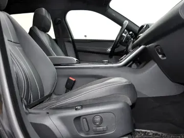 LAND ROVER Range Rover Velar R-Dynamic SE   Design-Paket