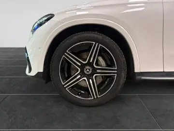 MERCEDES-BENZ GLC 220 d 4M AMG NIGHT DISTR 360  KEYL SHZ LHZ