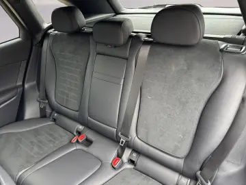 MERCEDES-BENZ GLC 220d 4Matic AMG LINE NIGHT AHK DIS…
