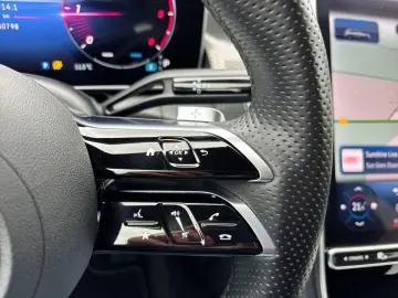 MERCEDES-BENZ GLC 220d 4Matic AMG LINE NIGHT AHK DIS…