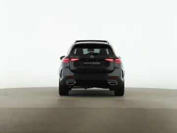 MERCEDES-BENZ GLC 220 d 4M AMG Pano AHK Distro Digital Light