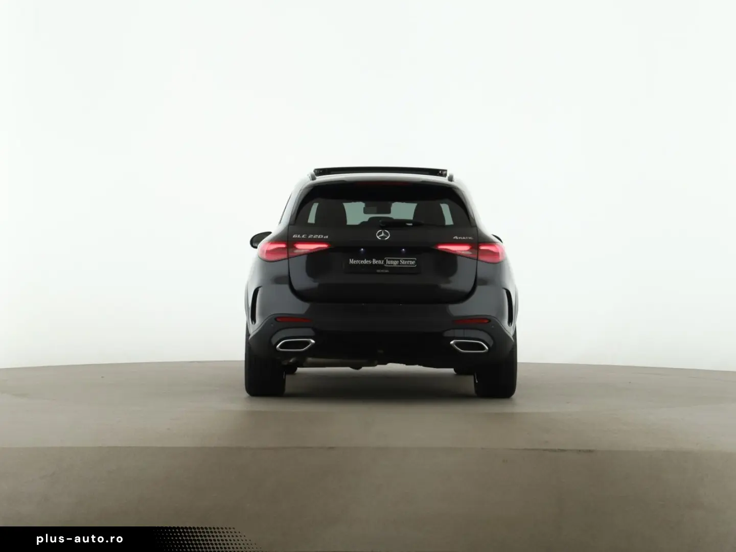 MERCEDES-BENZ GLC 220 d 4M AMG Pano AHK Distro Digital Light