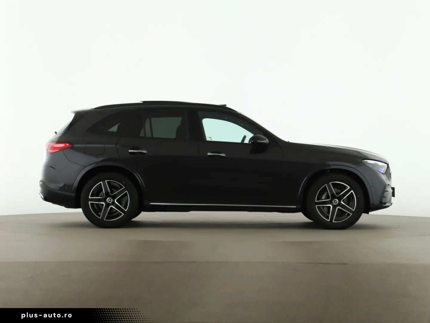MERCEDES-BENZ GLC 220 d 4M AMG Pano AHK Distro Digital Light