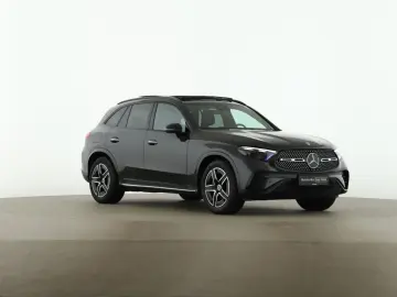 MERCEDES-BENZ GLC 220 d 4M AMG Pano AHK Distro Digital Light
