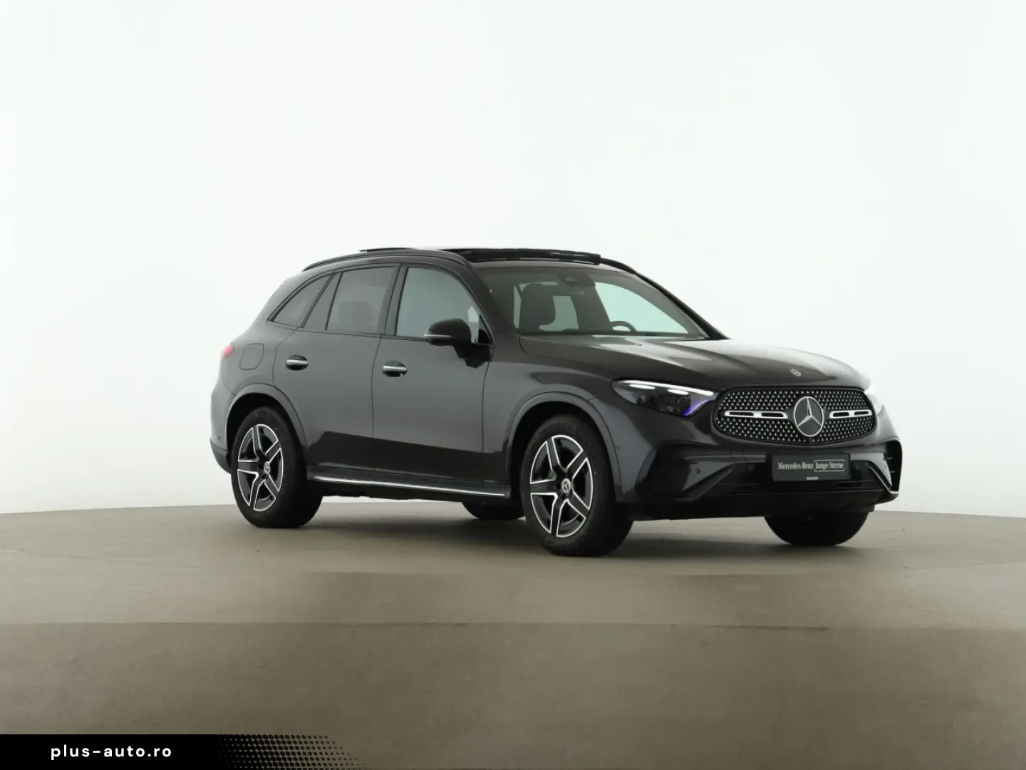 MERCEDES-BENZ GLC 220 d 4M AMG Pano AHK Distro Digital Light