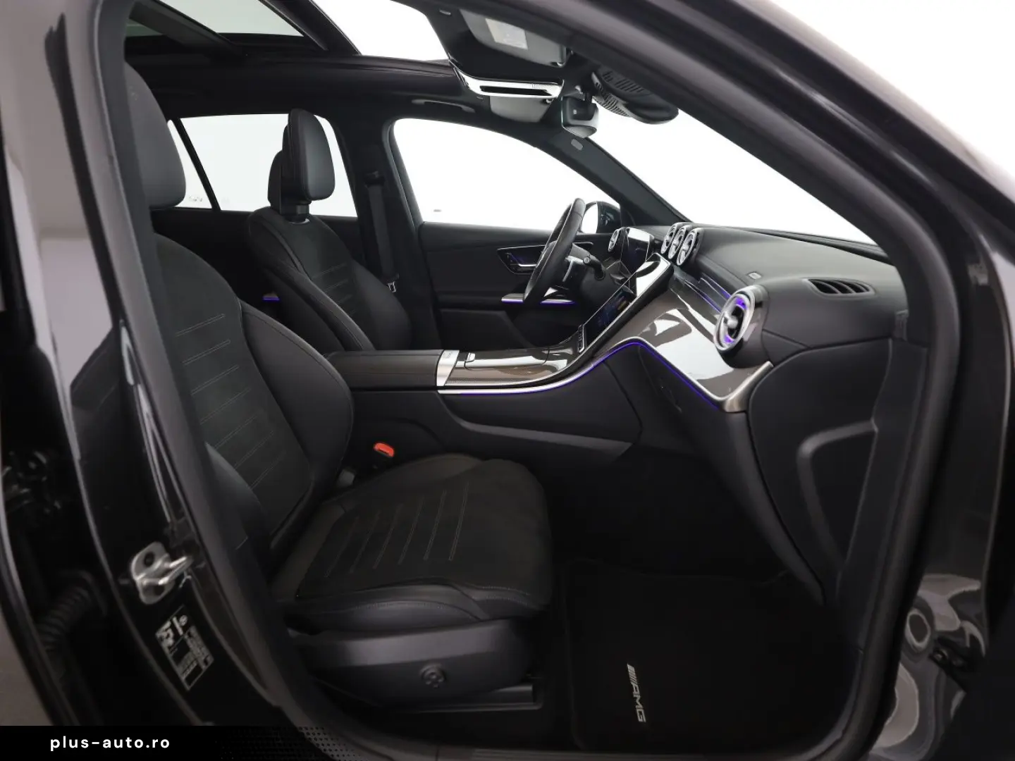 MERCEDES-BENZ GLC 220 d 4M AMG Pano AHK Distro Digital Light
