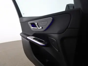 MERCEDES-BENZ GLC 220 d 4M AMG Pano AHK Distro Digital Light