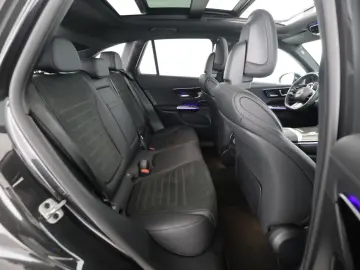 MERCEDES-BENZ GLC 220 d 4M AMG Pano AHK Distro Digital Light