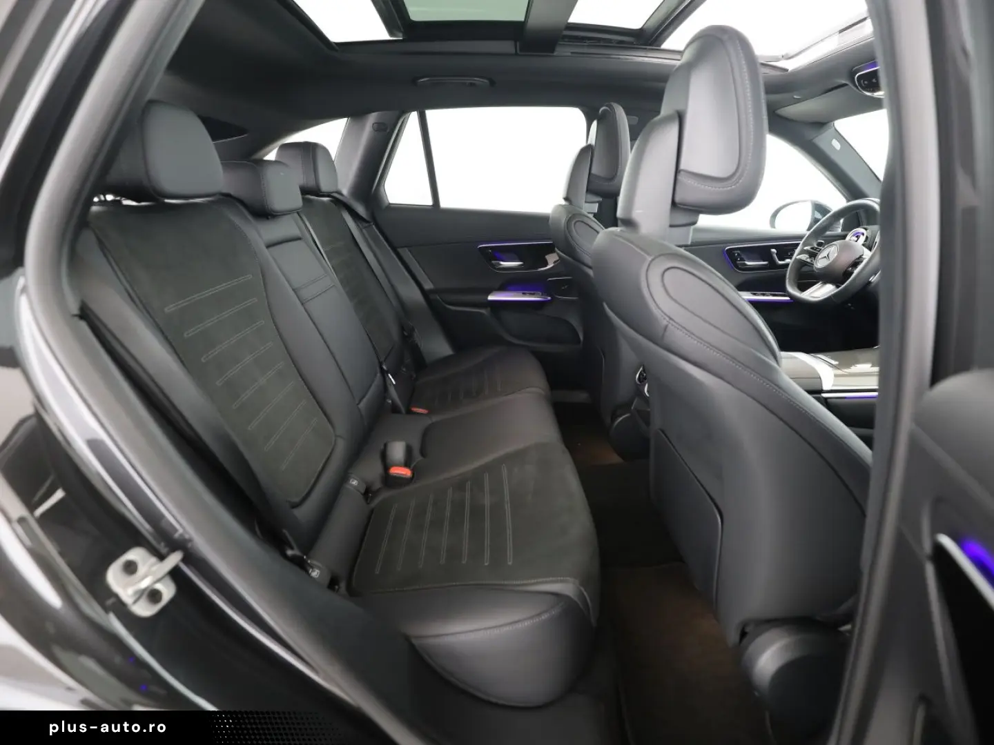 MERCEDES-BENZ GLC 220 d 4M AMG Pano AHK Distro Digital Light