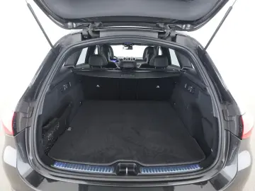 MERCEDES-BENZ GLC 220 d 4M AMG Pano AHK Distro Digital Light