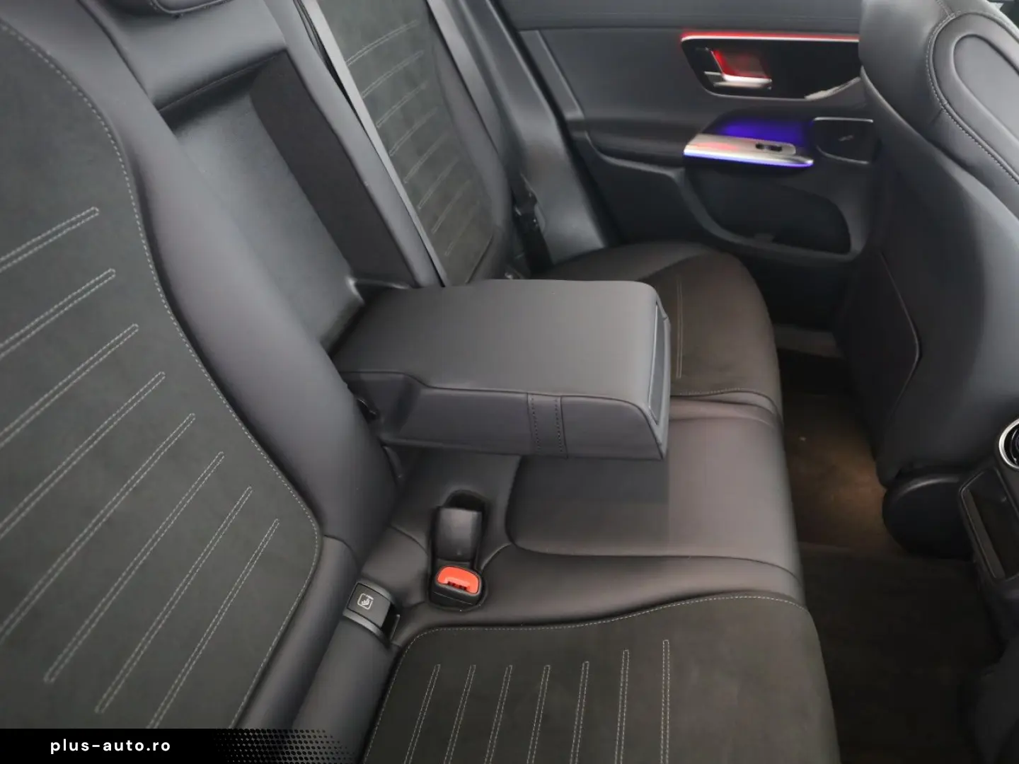 MERCEDES-BENZ GLC 220 d 4M AMG Pano AHK Distro Digital Light