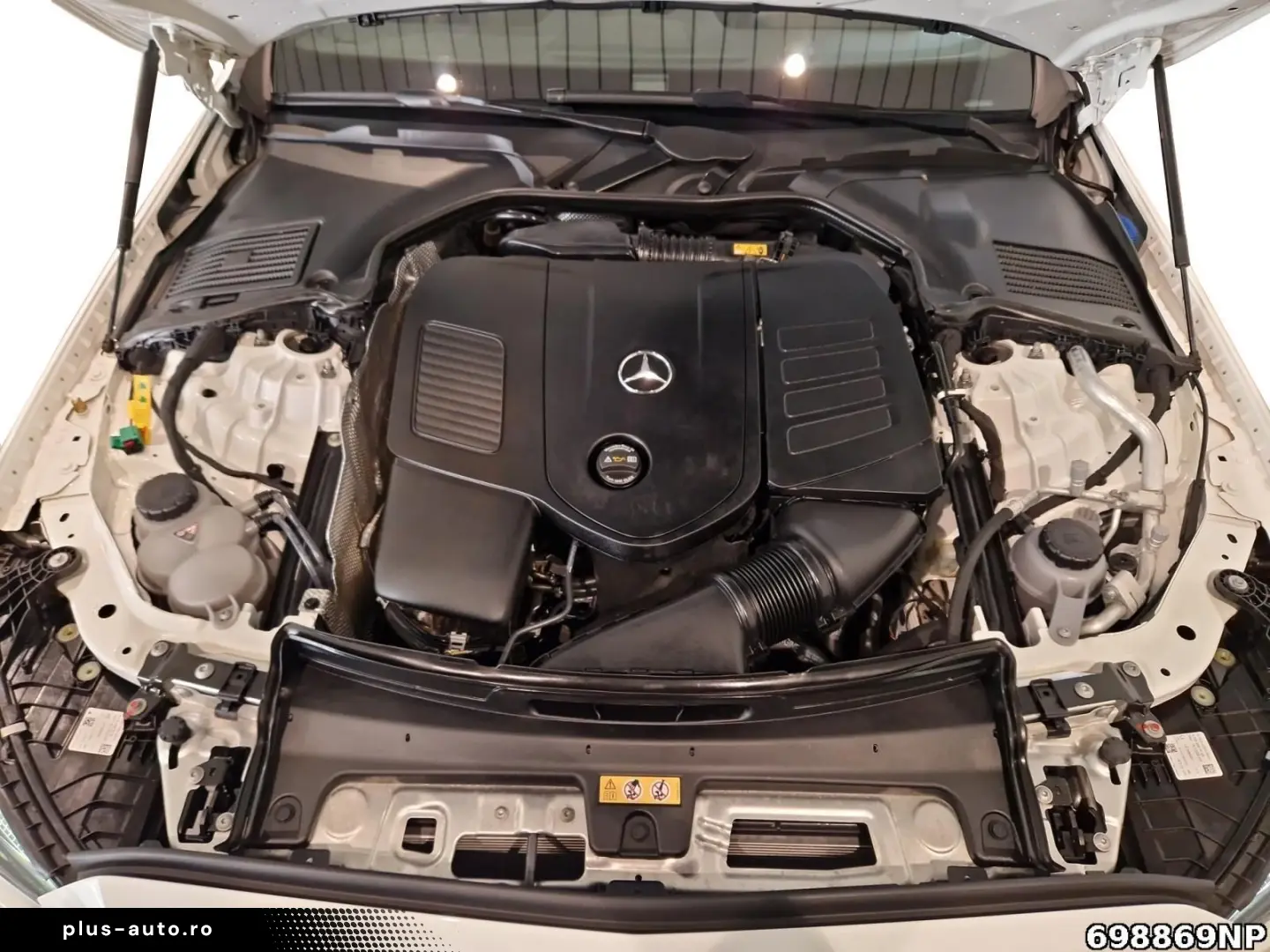 MERCEDES-BENZ C-Class 2023 — imagine 7