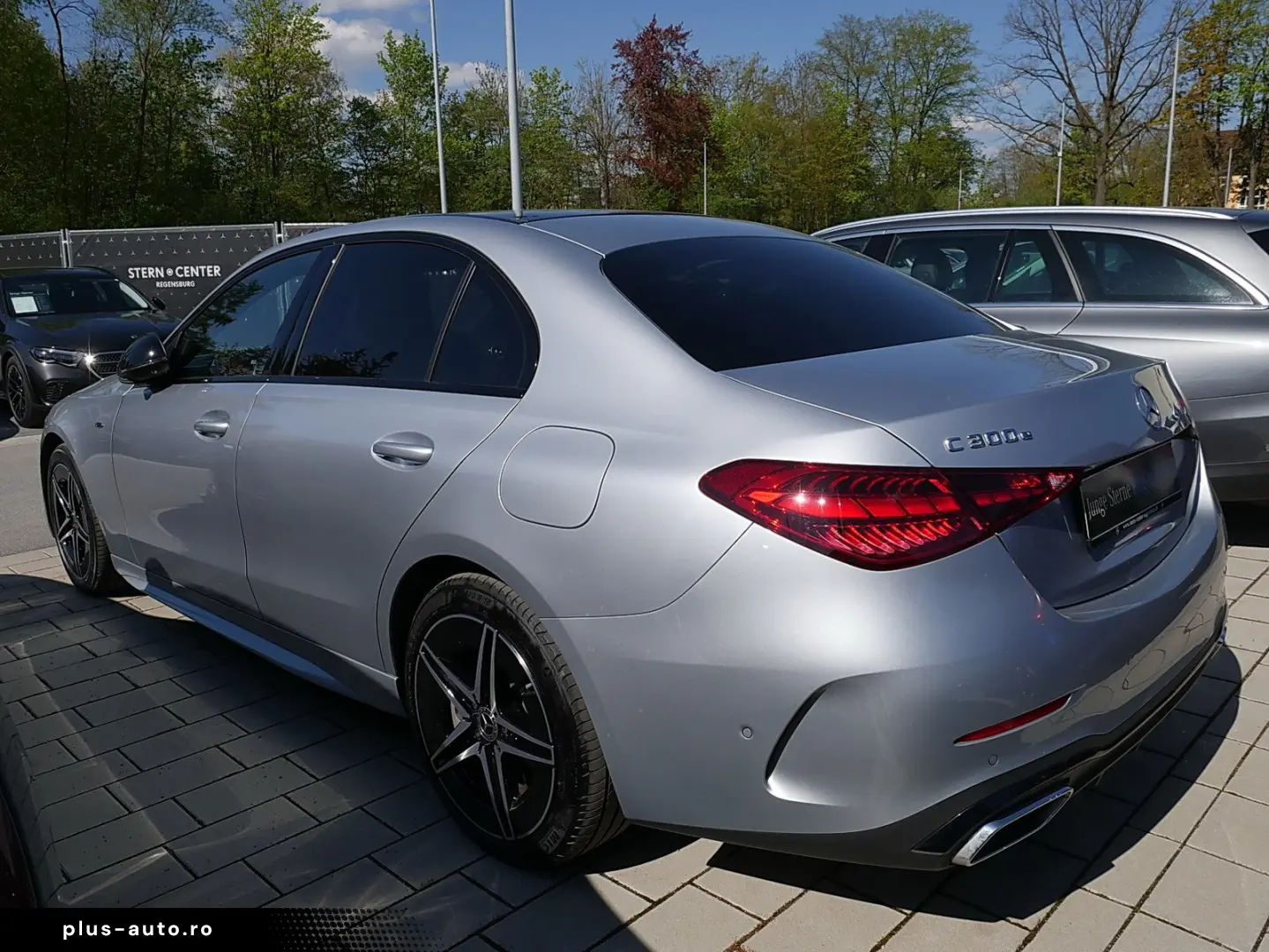 MERCEDES-BENZ C 300 e Limo AMG NIGHT DISTRONIC PANO 360