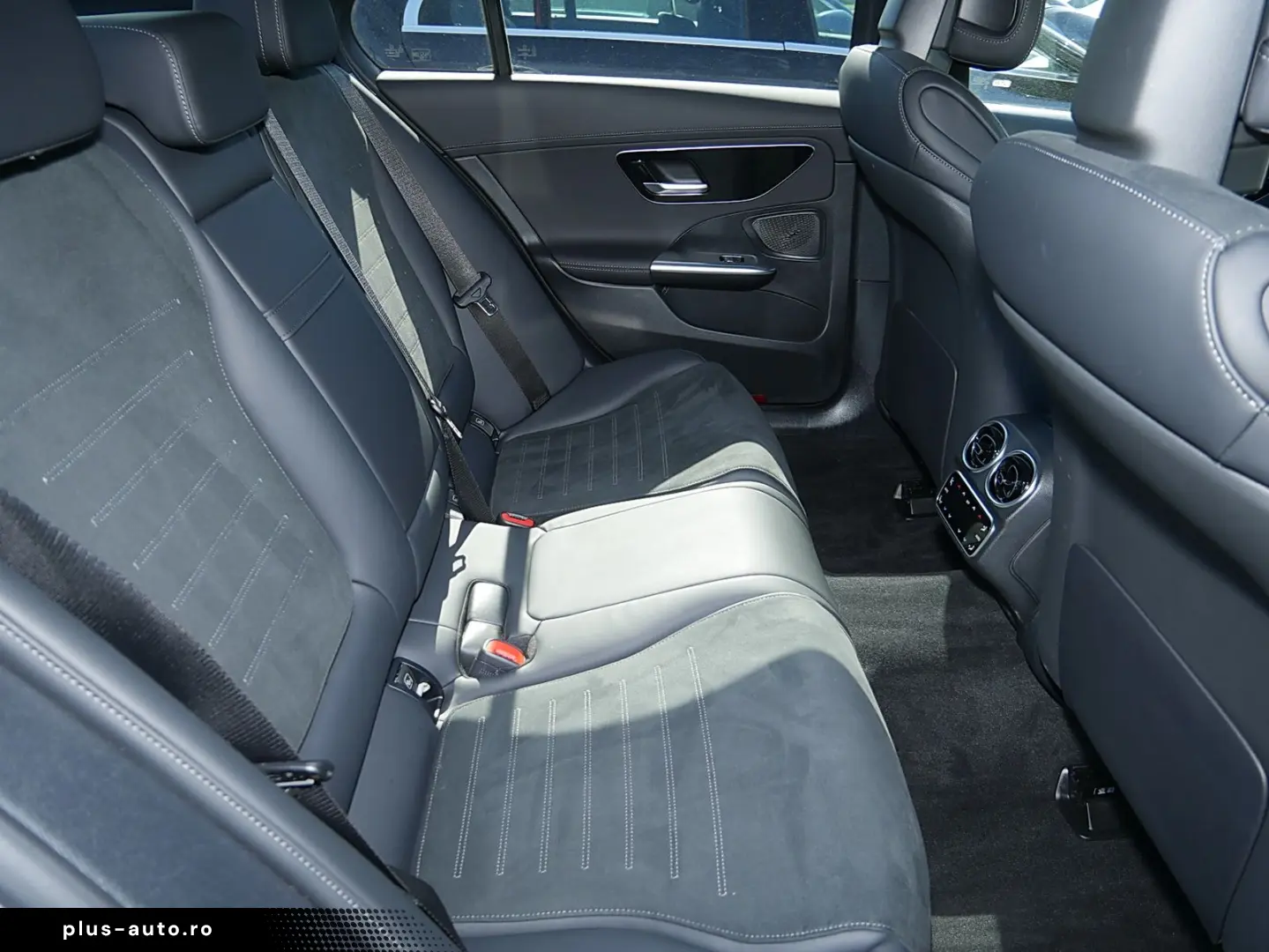 MERCEDES-BENZ C 300 e Limo AMG NIGHT DISTRONIC PANO 360