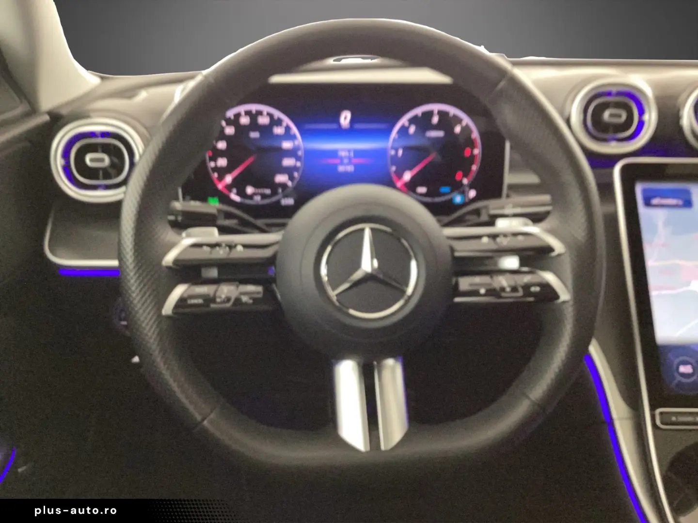 MERCEDES-BENZ C 220 d AMG Pano MEMORY NIGHT LED