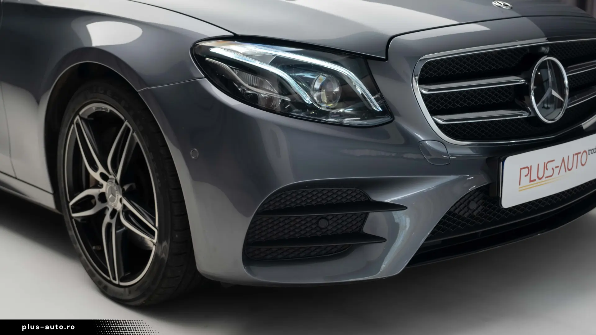 Mercedes-Benz E 350  Burm   Multibeam  Night