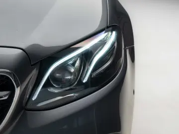 Mercedes-Benz E 350  Burm   Multibeam  Night