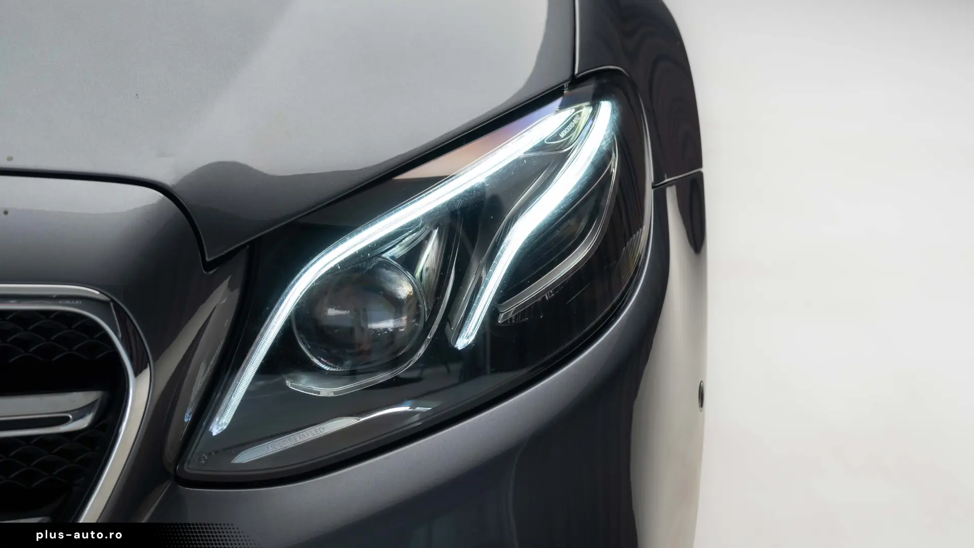 Mercedes-Benz E 350  Burm   Multibeam  Night