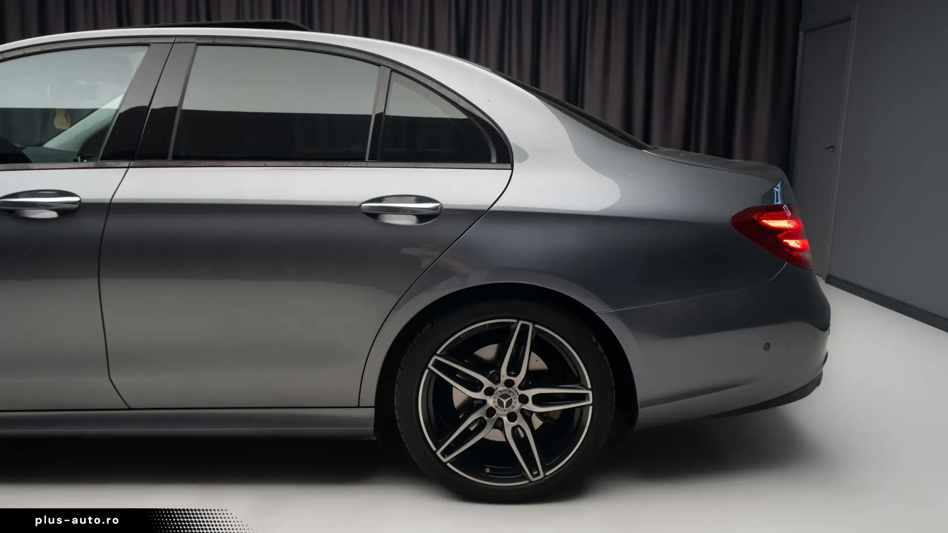 Mercedes-Benz E 350  Burm   Multibeam  Night