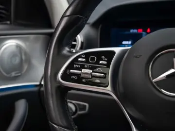 Mercedes-Benz E 350  Burm   Multibeam  Night