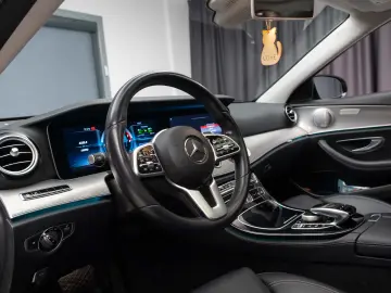 Mercedes-Benz E 350  Burm   Multibeam  Night
