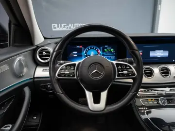 Mercedes-Benz E 350  Burm   Multibeam  Night