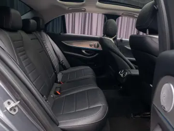 Mercedes-Benz E 350  Burm   Multibeam  Night