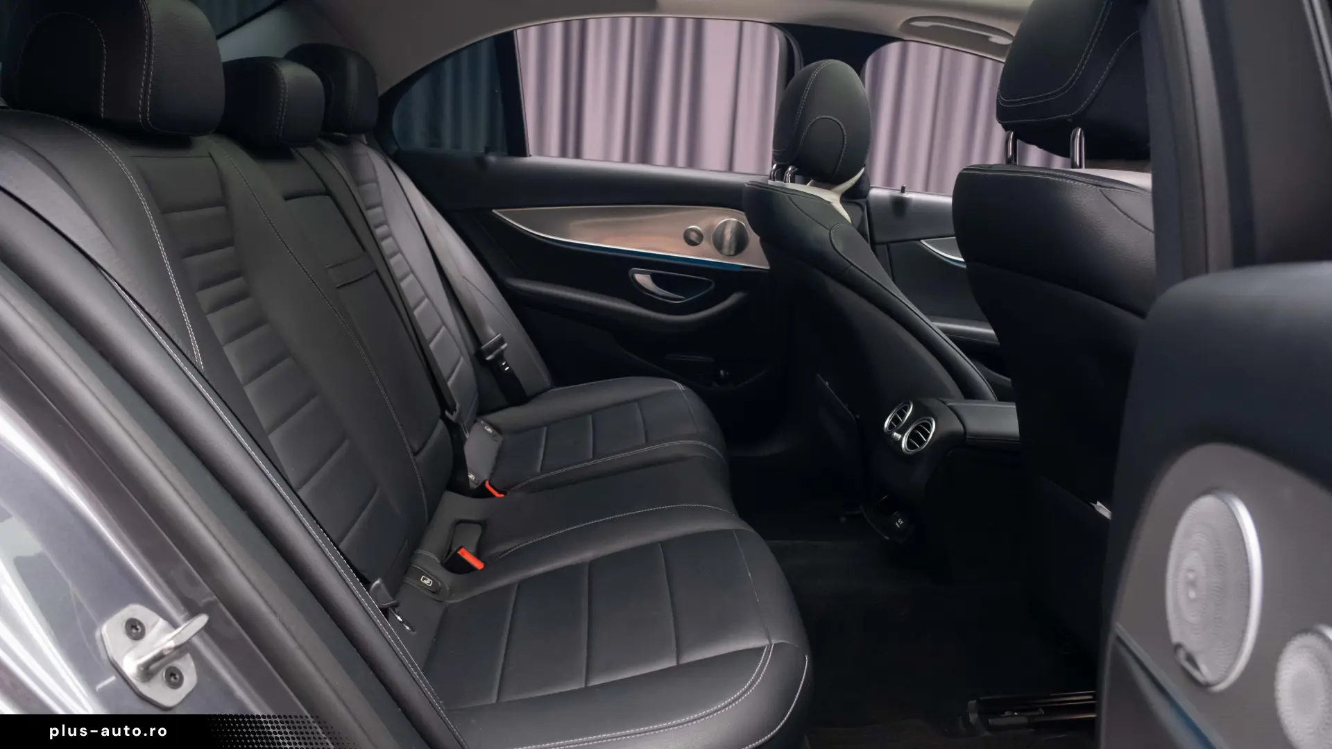 Mercedes-Benz E 350  Burm   Multibeam  Night