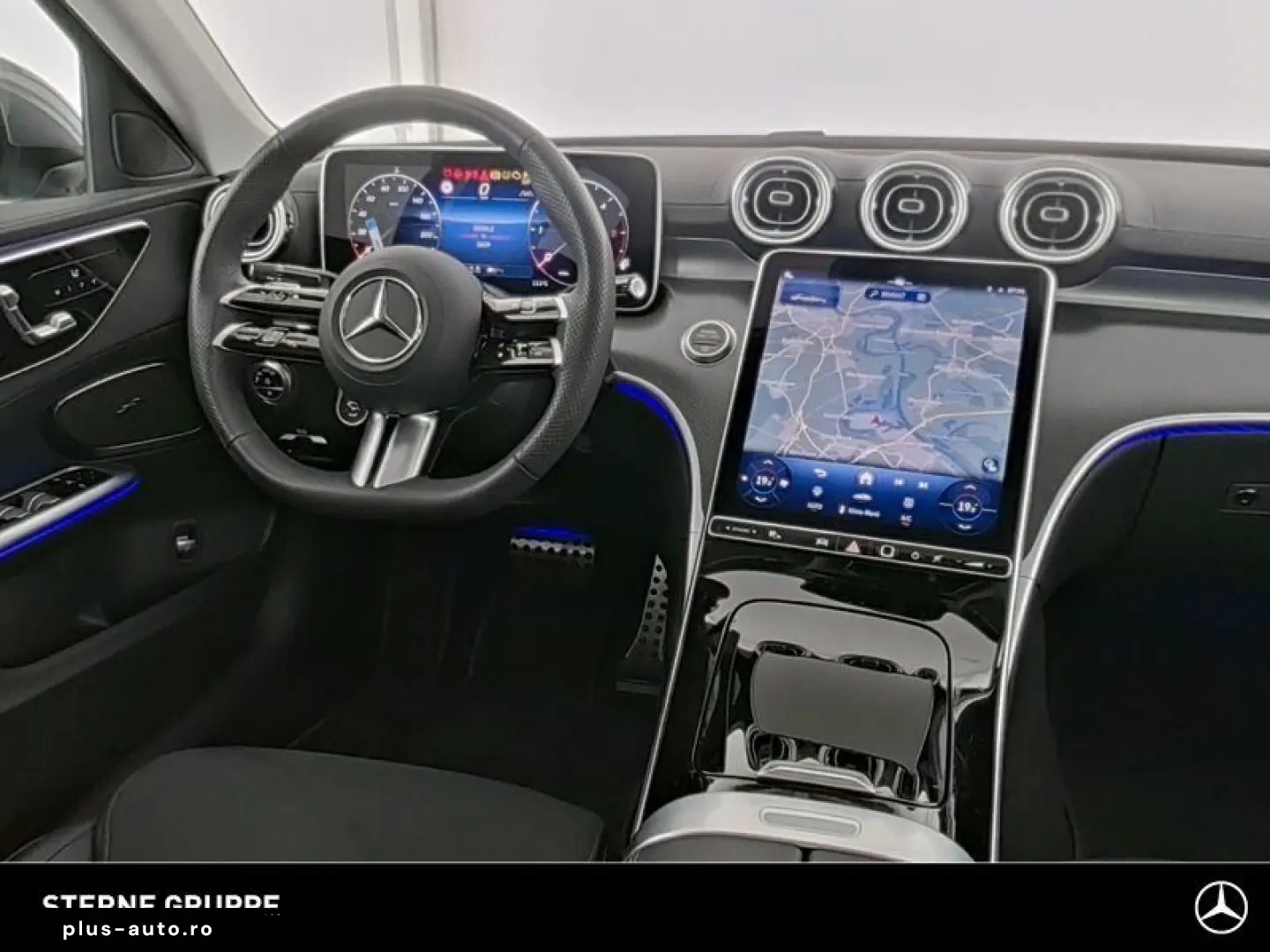 MERCEDES-BENZ C 200 d AMG Adv  18  Pano 360 Ambi  Memo