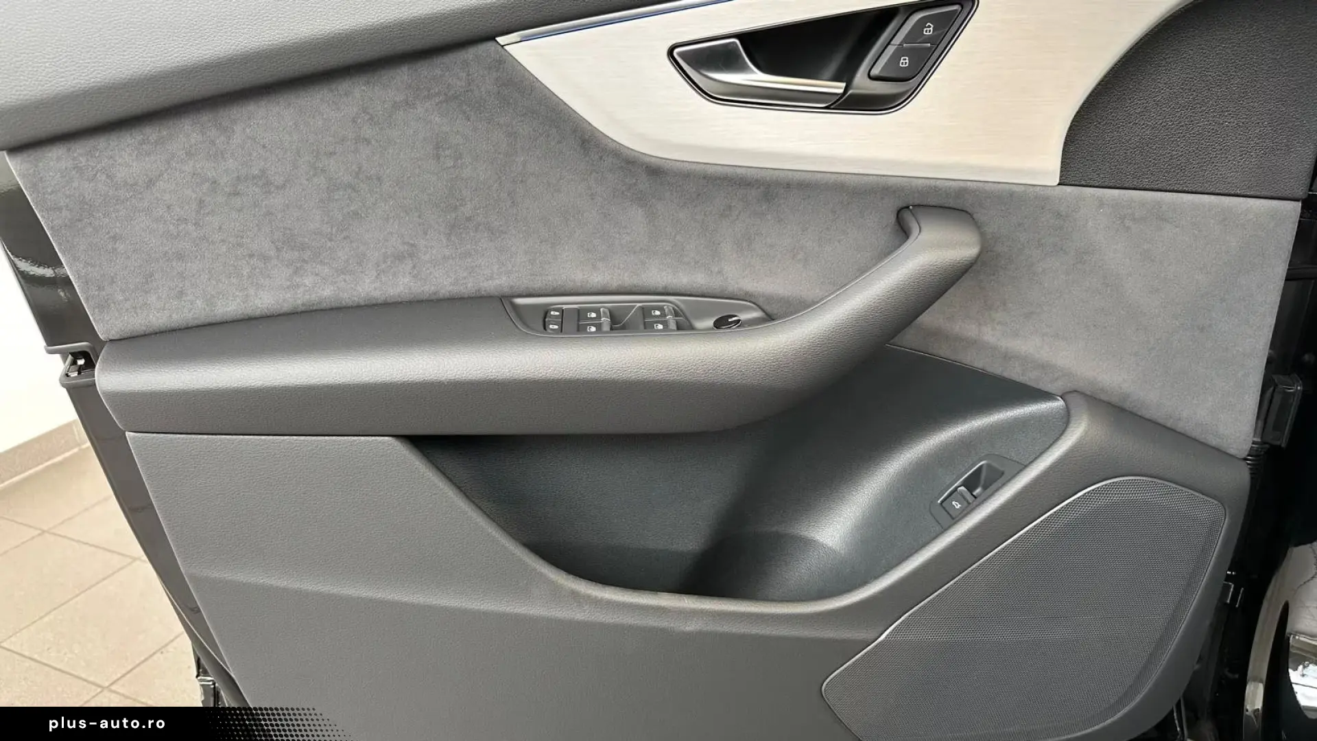 Audi Q8 50TDI Facelift MY26 sw-sw SLine Pan Sport 23