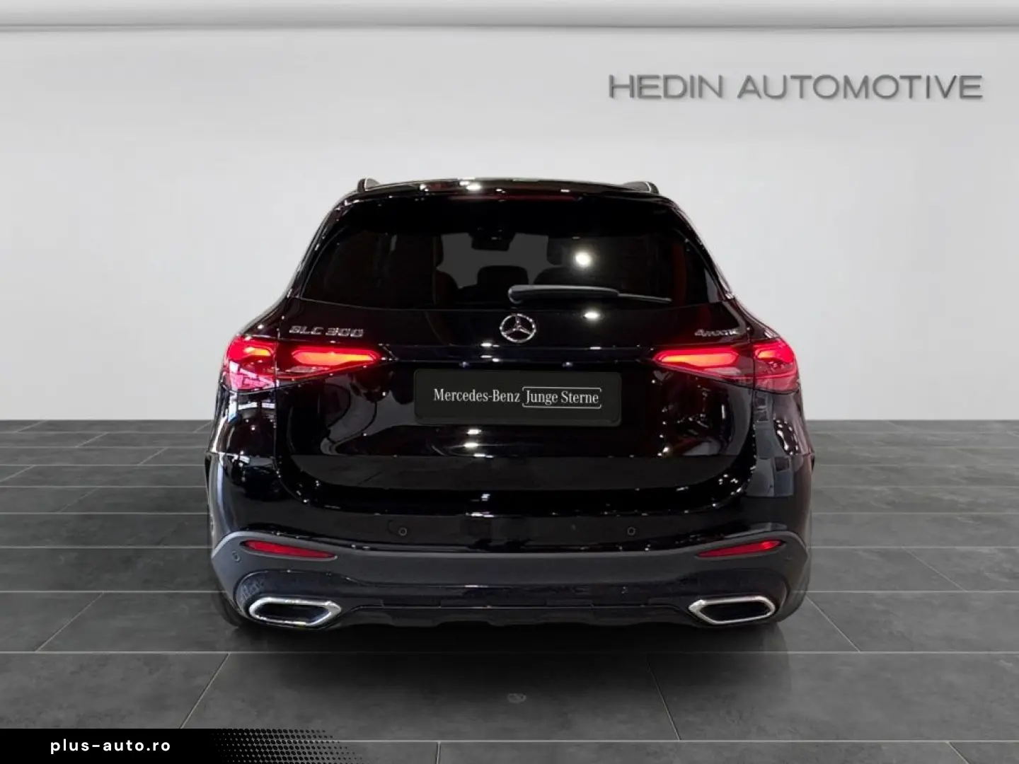 MERCEDES-BENZ GLC 300 4M AMG NIGHT DISTR MEMO KEYL 360  AHK