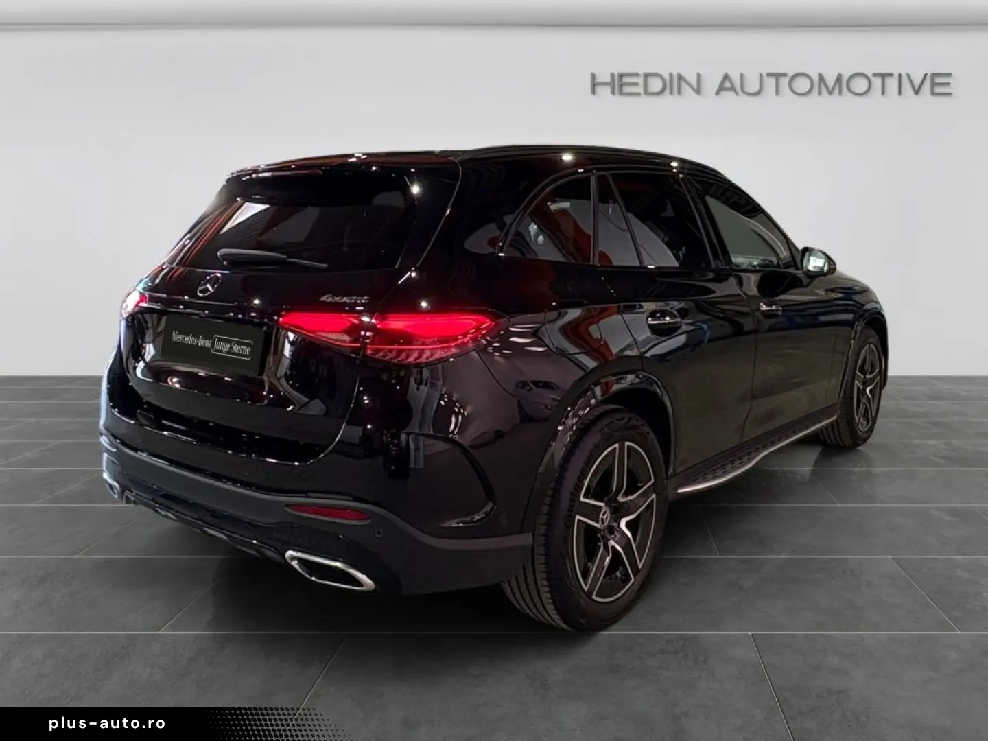 MERCEDES-BENZ GLC 300 4M AMG NIGHT DISTR MEMO KEYL 360  AHK